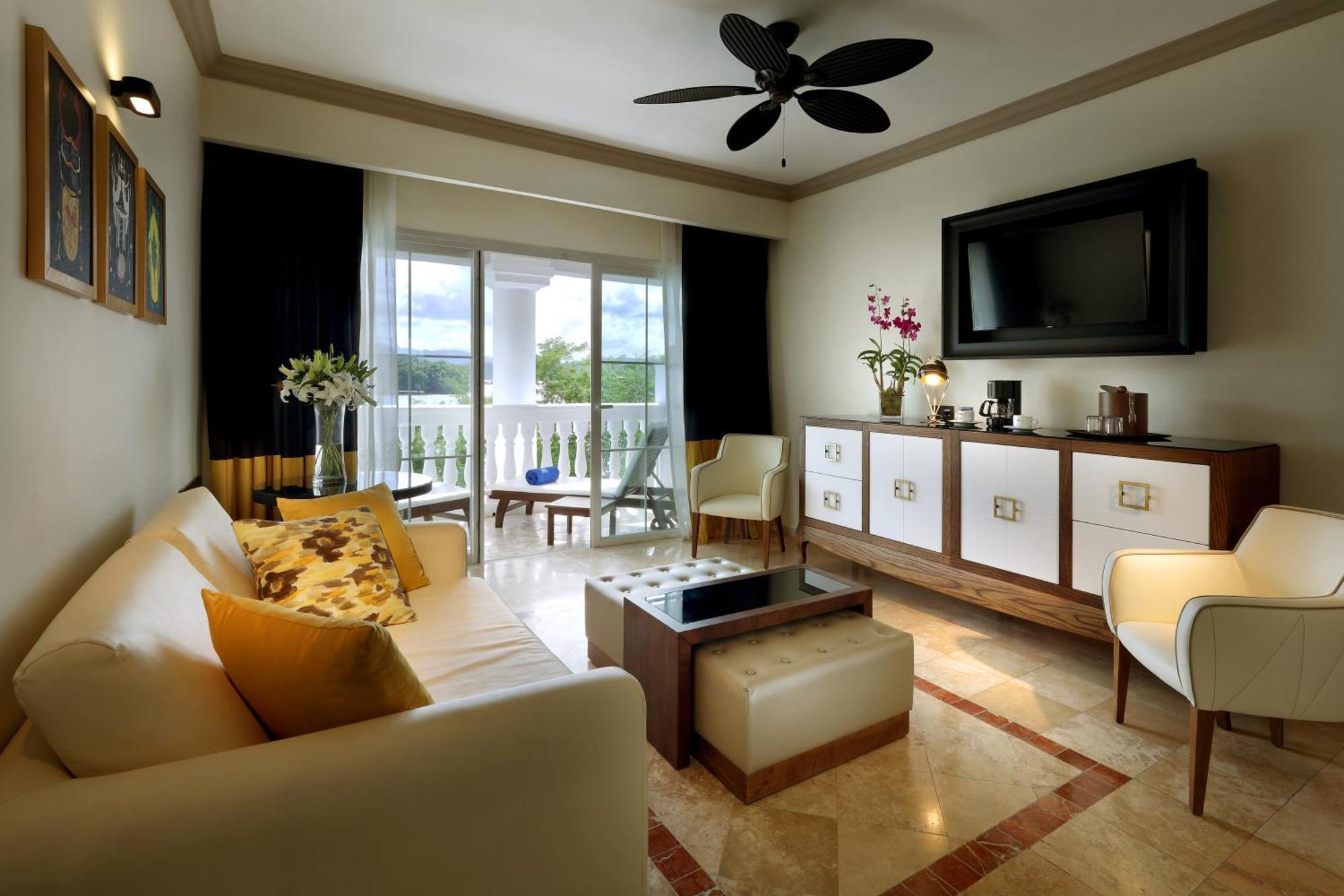 The Signature Level At Grand Palladium Lady Hamilton Resort & Spa Lucea Εξωτερικό φωτογραφία