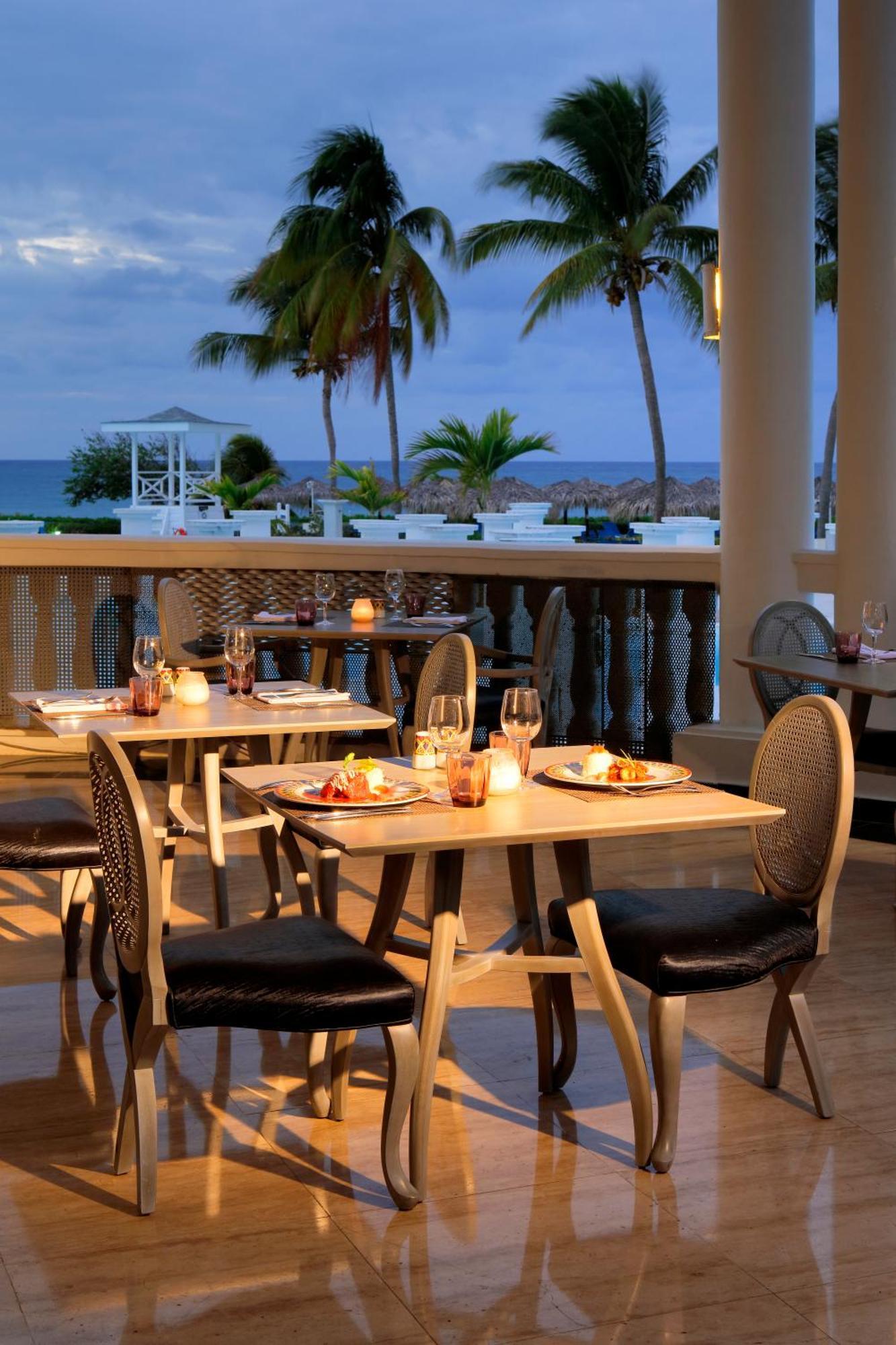 The Signature Level At Grand Palladium Lady Hamilton Resort & Spa Lucea Εξωτερικό φωτογραφία