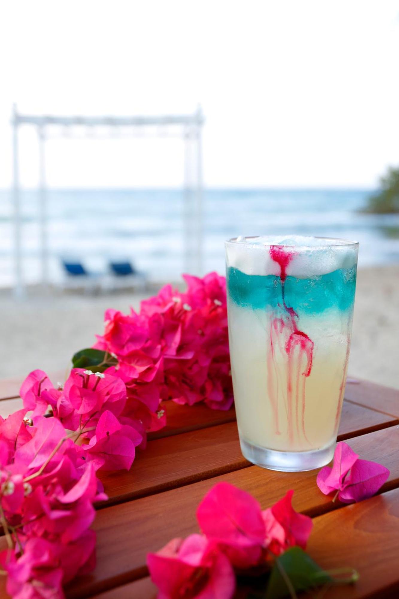 The Signature Level At Grand Palladium Lady Hamilton Resort & Spa Lucea Εξωτερικό φωτογραφία
